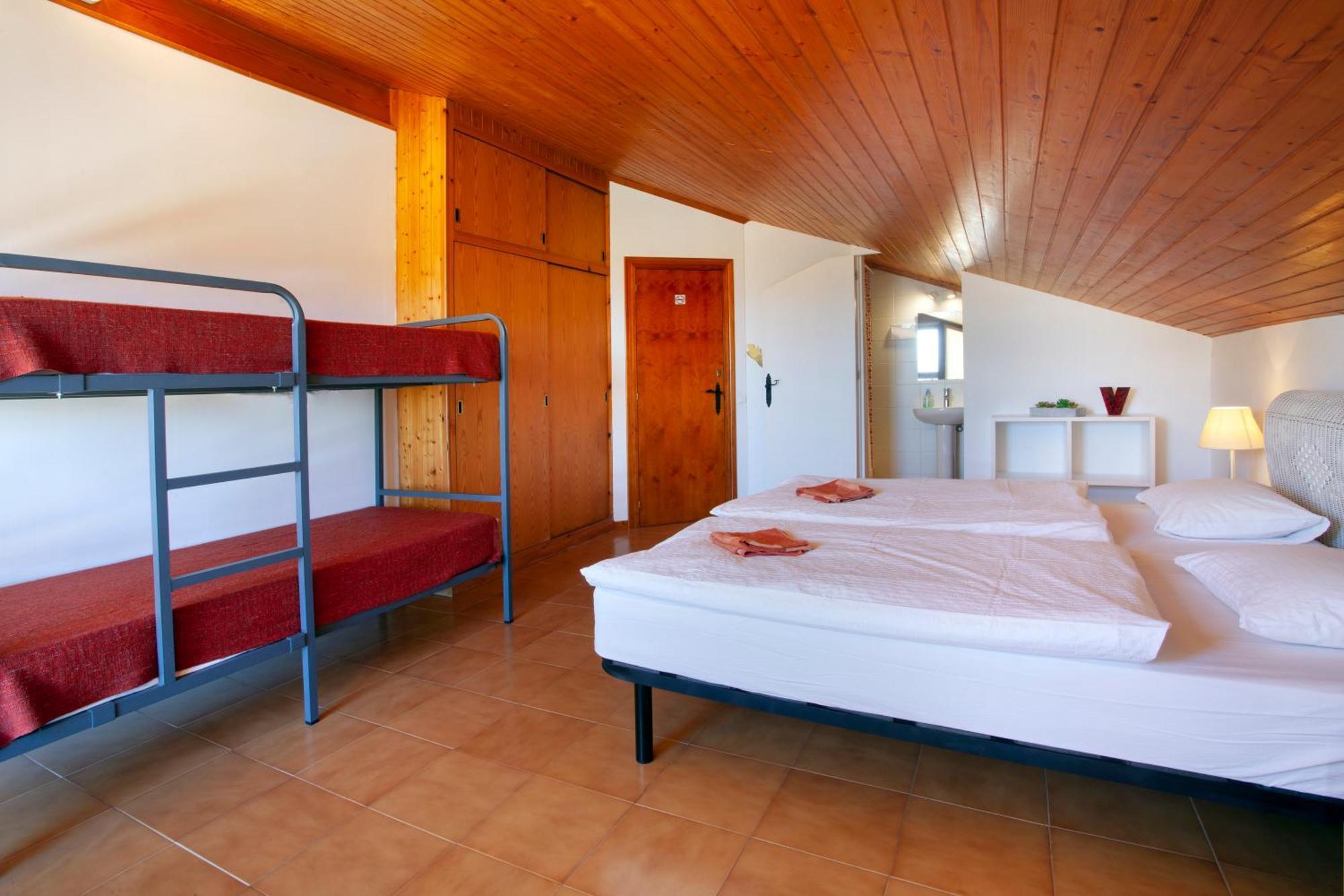 Aaccent Montblanc - Prenafeta Hotel Bagian luar foto