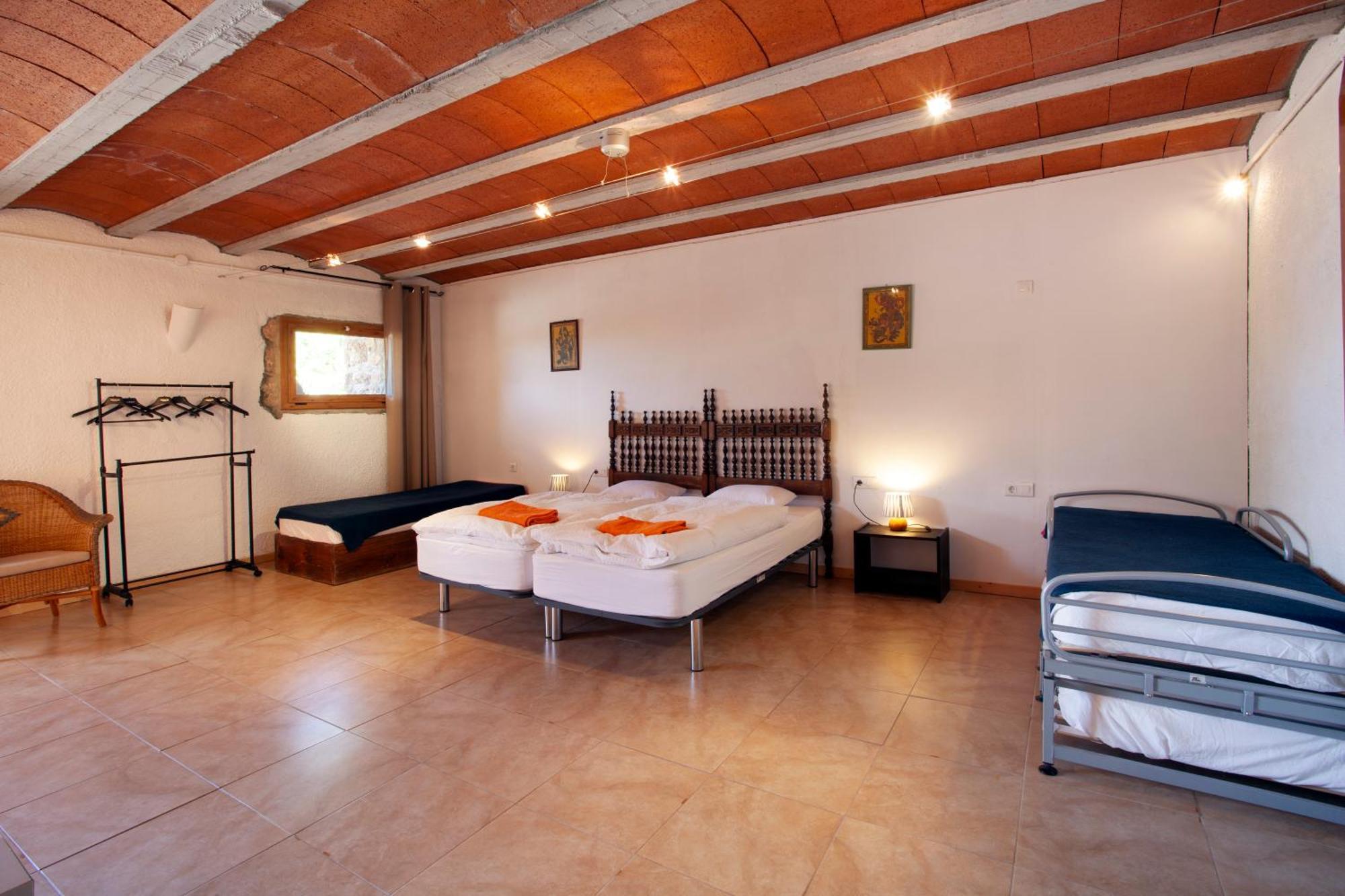Aaccent Montblanc - Prenafeta Hotel Bagian luar foto